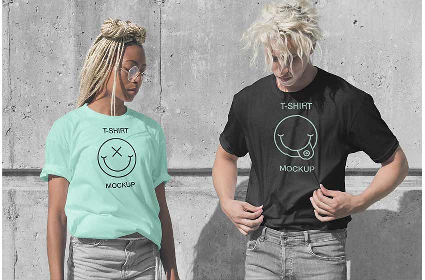 mockup-2-joves-playereas-mujer-hombre